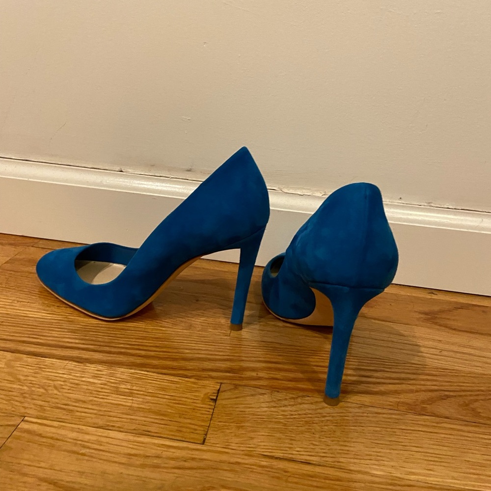 Christian Dior size 37, suede beautiful shade of cobalt blue